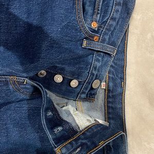 LEVI wedgie fit size 25 from Aritzia